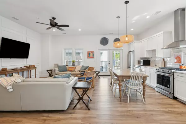 Folly Beach, SC 29439,112 E Huron Ave #B