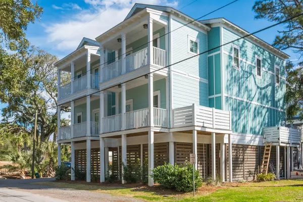 Folly Beach, SC 29439,112 E Huron Ave #C