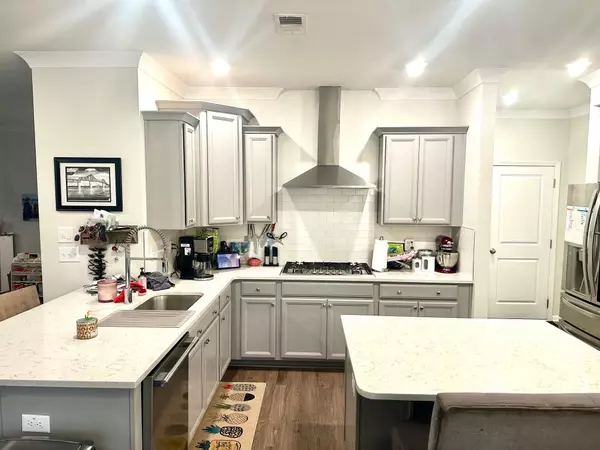 Hanahan, SC 29410,1915 Sweetfern Rd