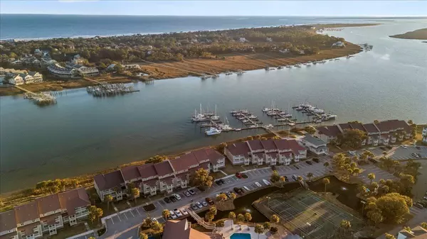 Folly Beach, SC 29439,46 Mariners Cay Dr