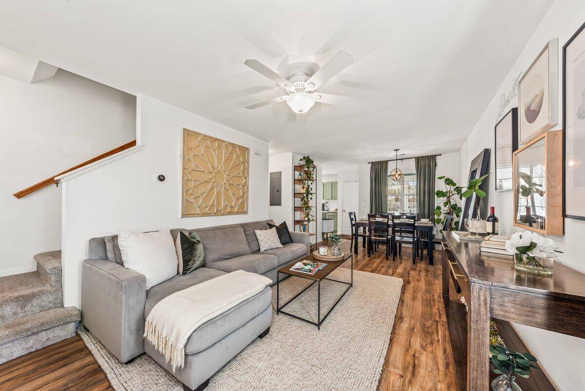 Charleston, SC 29407,12 Palmetto Park Dr