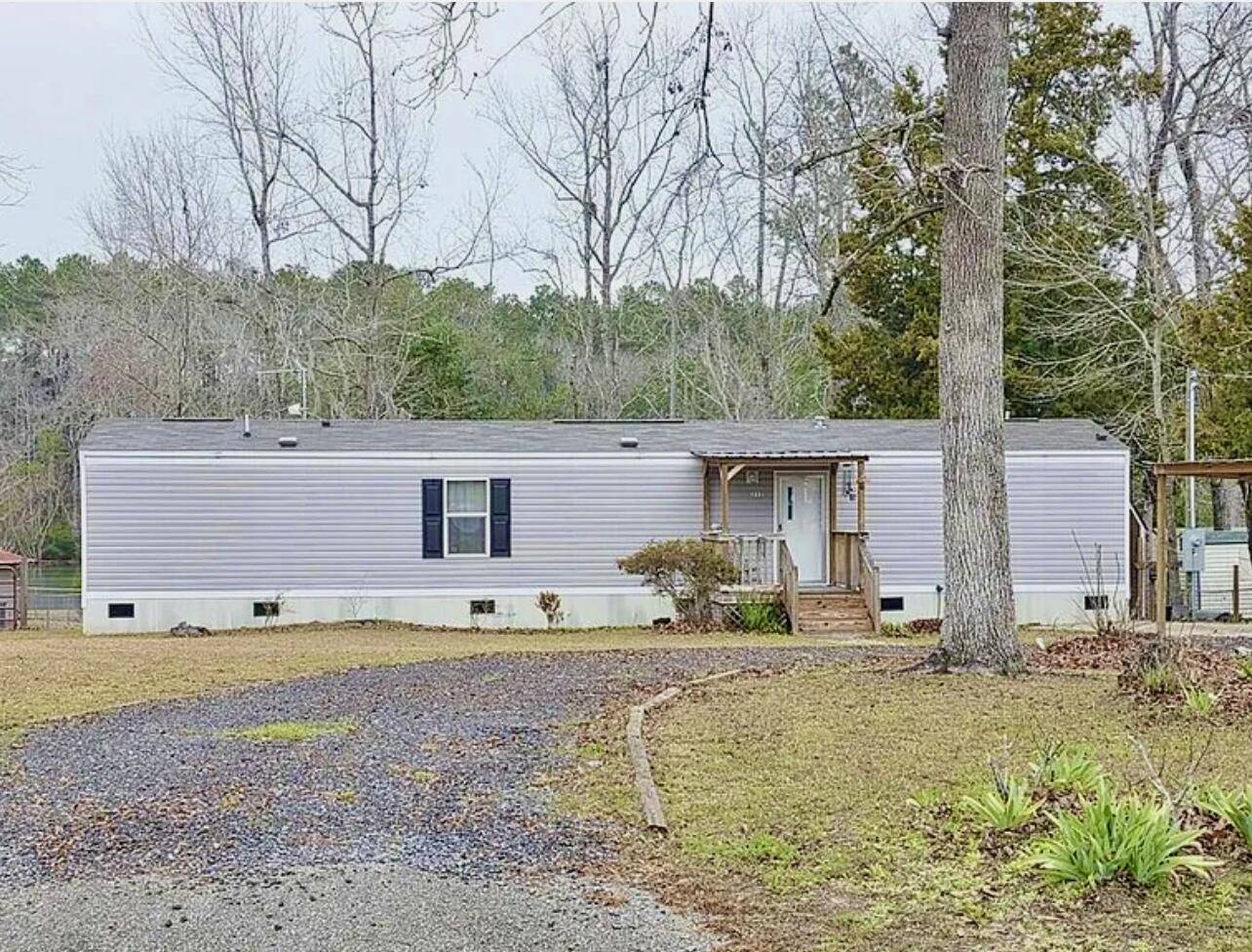 Eutawville, SC 29048,232 Ash Hill Dr
