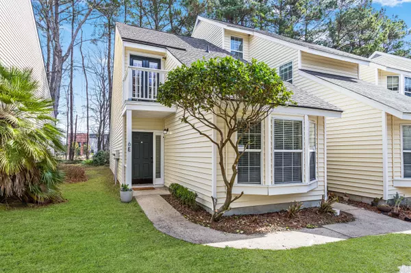 6 Town Park Ln #E, Charleston, SC 29412