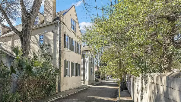 Charleston, SC 29401,7 West St #C