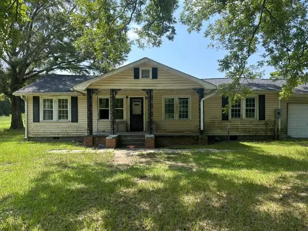 3657 Santee River Rd, Saint Stephen, SC 29479