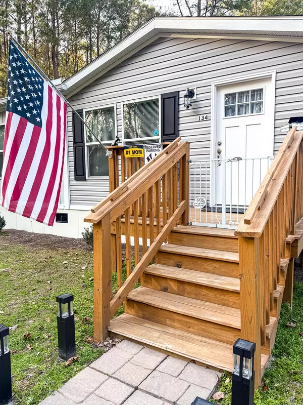 Summerville, SC 29486,134 Era Ln