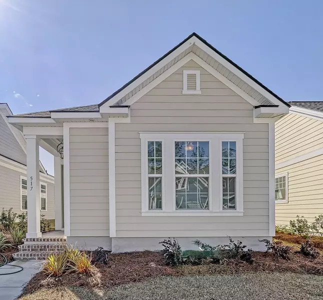 810 Gentle Breeze Dr, Summerville, SC 29486