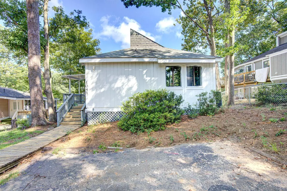 Santee, SC 29142,1041 Huran Ln