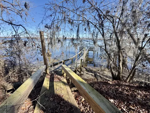 Elloree, SC 29047,1 Eagle Ln