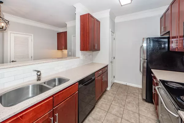 Charleston, SC 29412,1755 Central Park Rd #5107