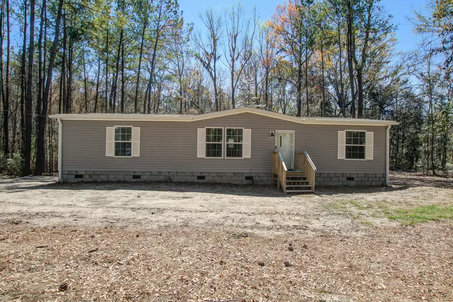 8093 Oakville, Hollywood, SC 29449