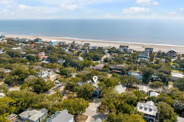 619 E Erie Ave, Folly Beach, SC 29439