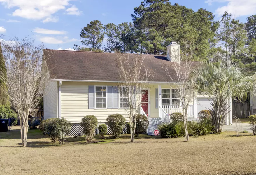 611 Dolphin Drive Dr, Summerville, SC 29485