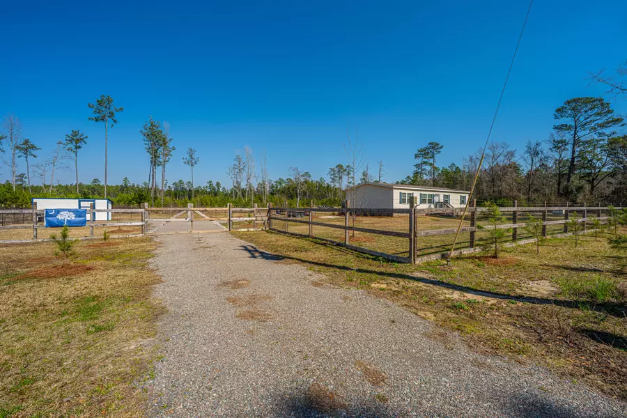 877 Rhode Dr, Cottageville, SC 29435