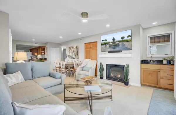 Isle Of Palms, SC 29451,409 Yacht Harbor Ct #409