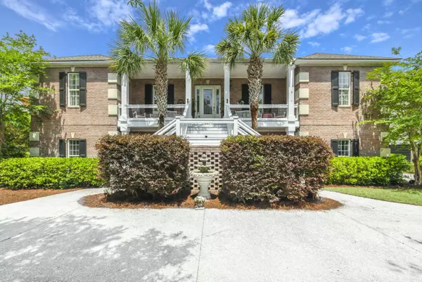 221 Indigo Bay Cir, Mount Pleasant, SC 29464