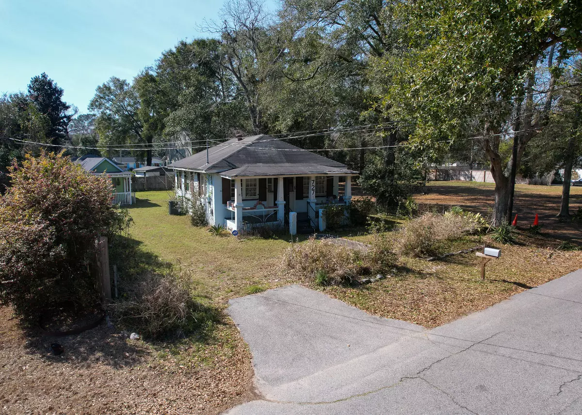 Mount Pleasant, SC 29464,727 Spark St