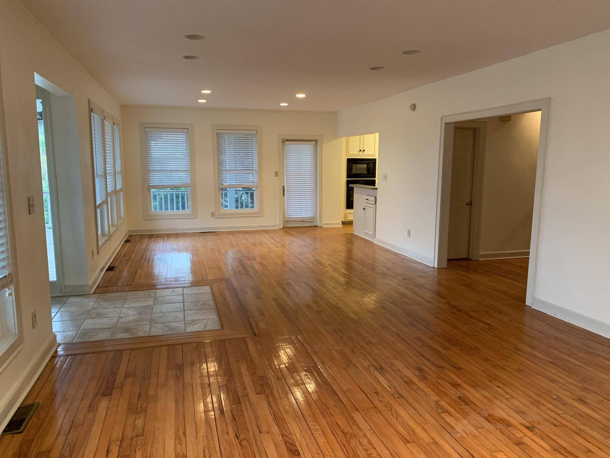 Sullivans Island, SC 29482,3024 Middle St