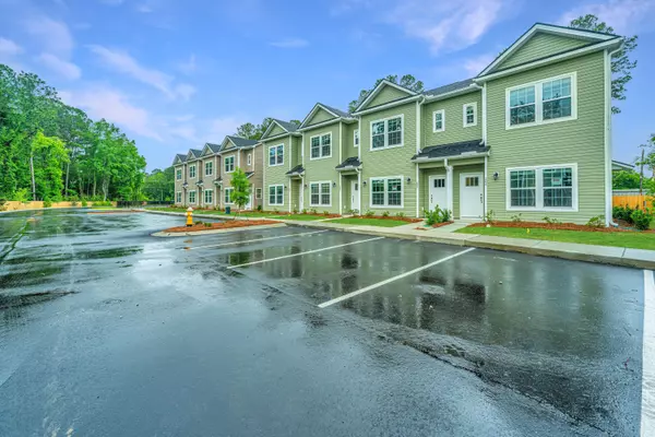 Wando, SC 29492,1402 Twin Rivers Dr