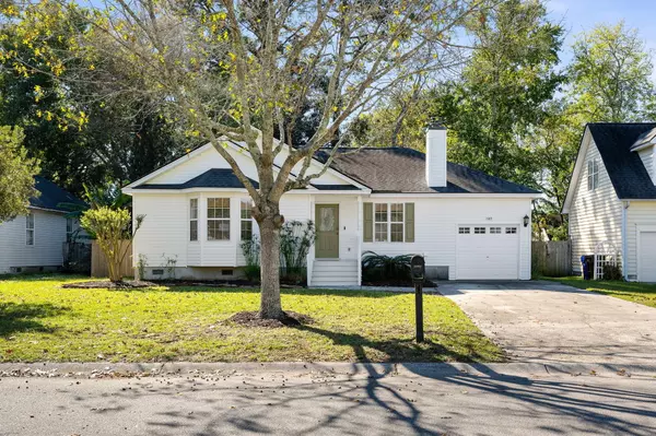 1589 Kentwood Cir, Charleston, SC 29412