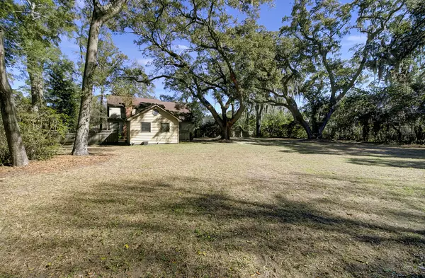 Mount Pleasant, SC 29464,1042 Chambers Ln