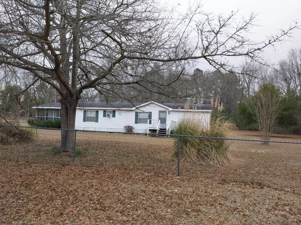 Barnwell, SC 29812,125 Silver Ln