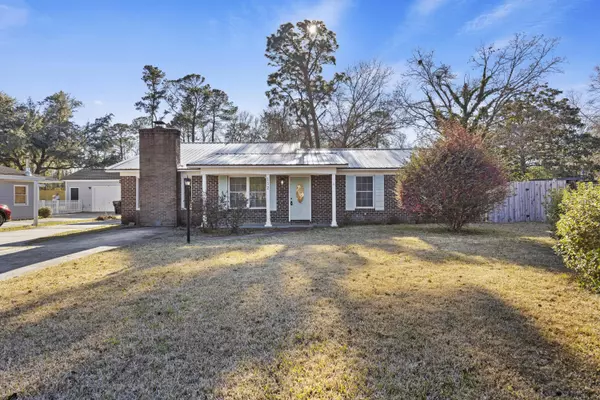 Summerville, SC 29485,112 Robin Ct