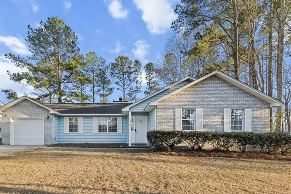 2929 Salamander Creek Ln, North Charleston, SC 29406