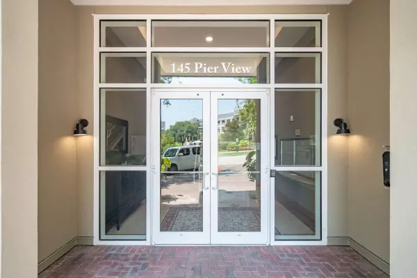 Charleston, SC 29492,145 Pier View St #316