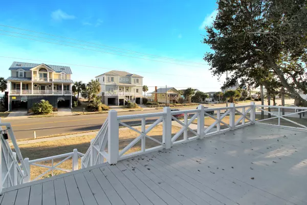 Edisto Island, SC 29438,707 Palmetto Blvd