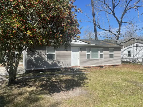 105 Dalton Ave, North Charleston, SC 29420