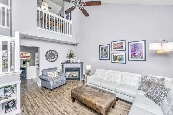 North Charleston, SC 29406,8120 Shadow Oak Dr