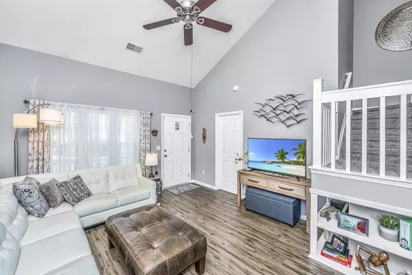 North Charleston, SC 29406,8120 Shadow Oak Dr