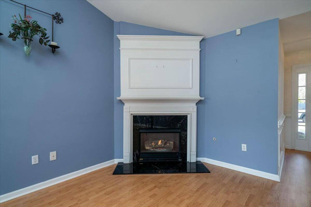 Mount Pleasant, SC 29466,1529 Wellesley Cir