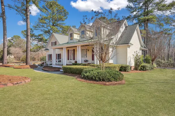 Elloree, SC 29047,113 Twisted Oak Trl