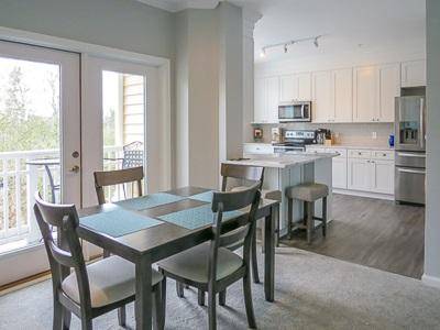 Charleston, SC 29492,260 Seven Farms Dr #303