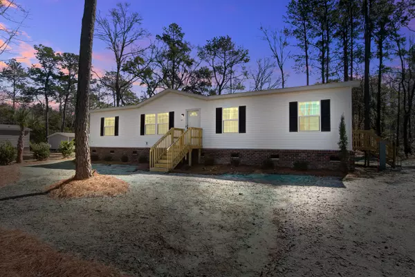 Summerville, SC 29486,421 Peacock Ln