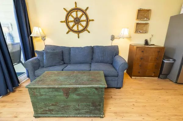 Isle Of Palms, SC 29451,1300 Ocean Blvd #221