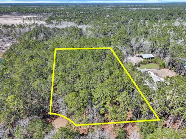 1010 Towhee Ln, Mcclellanville, SC 29458