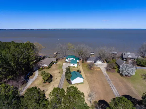 139 River Run Dr, Vance, SC 29163