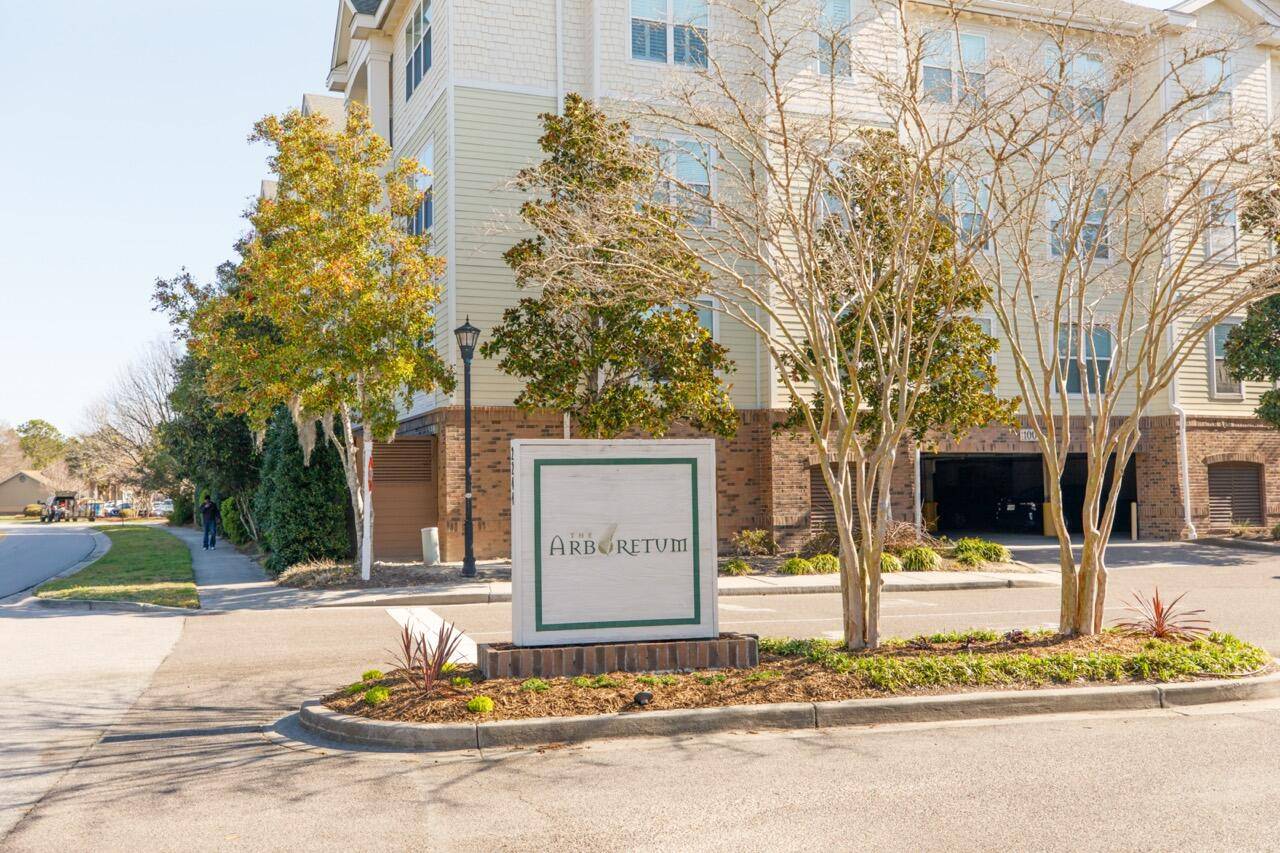 2244 Ashley Crossing Dr #426, Charleston, SC 29414