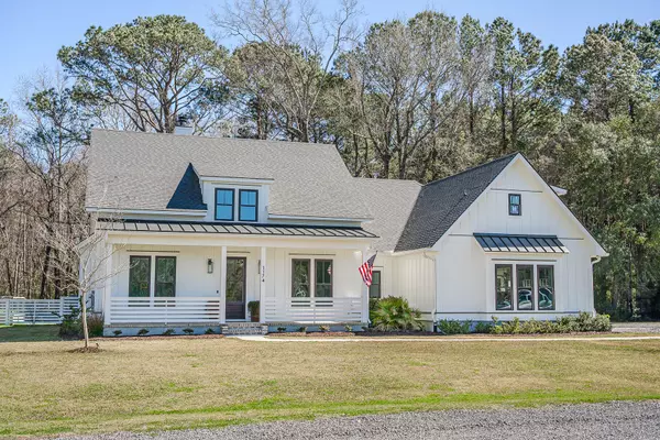 1174 Hitchfield Ln, Awendaw, SC 29429