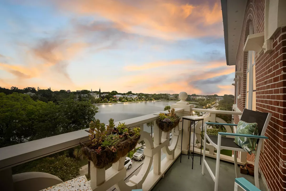 Charleston, SC 29401,55 Ashley Ave #19