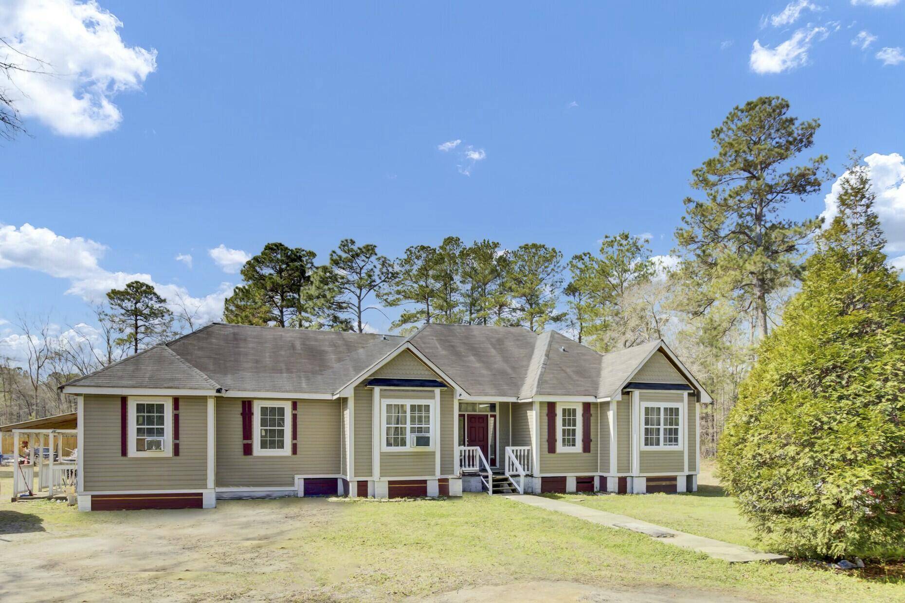 Moncks Corner, SC 29461,162 Wal Flo Ln