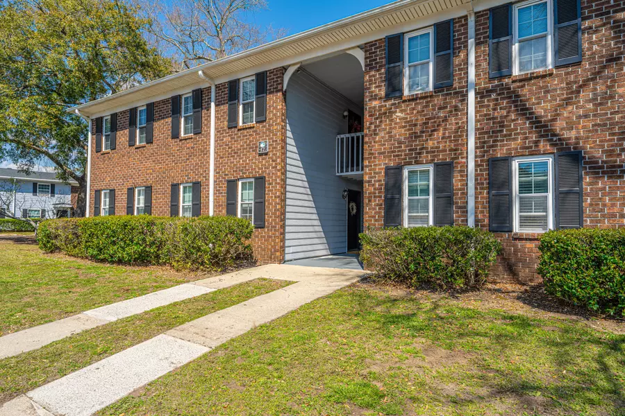 21 Rivers Point Row Row #17 B, Charleston, SC 29412