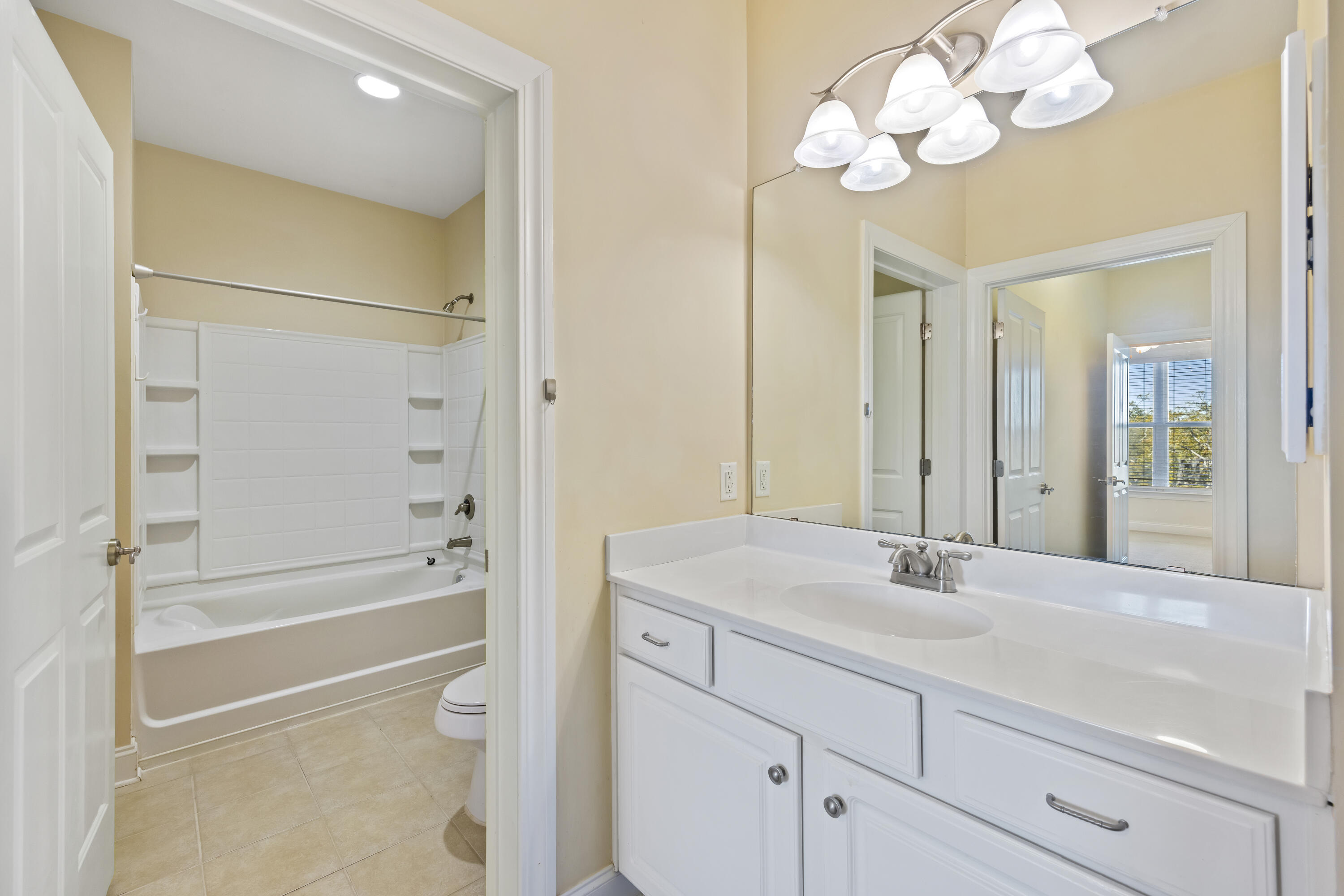 Charleston SC Home for Sale $ 274,500,AgentOwned Realty