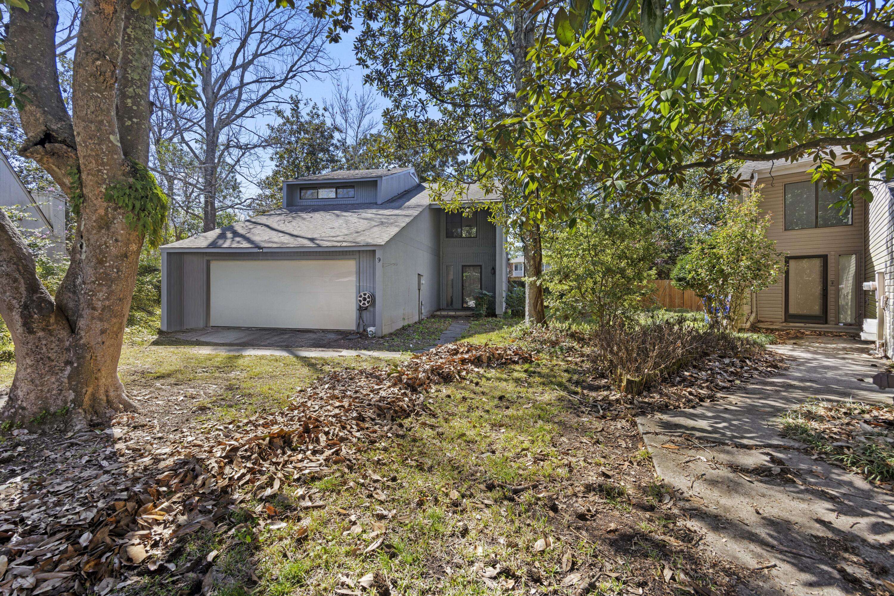 9 Stallion Ct, Charleston, SC 29407