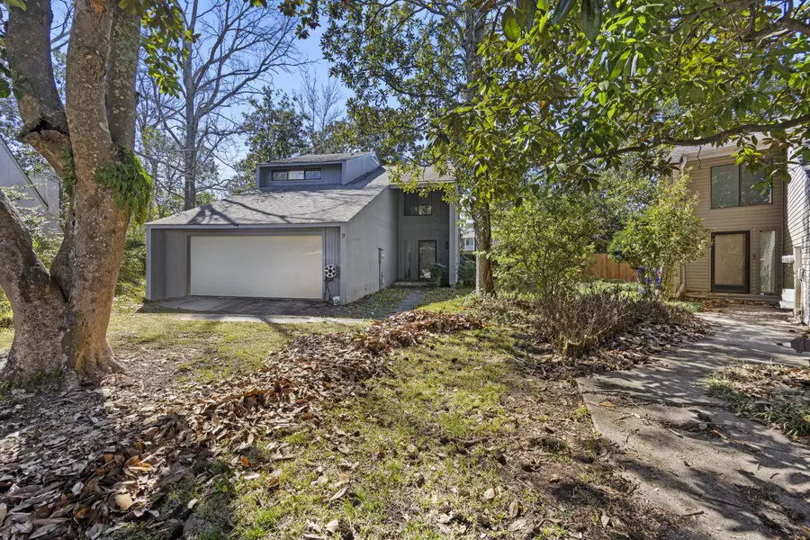 9 Stallion Ct, Charleston, SC 29407