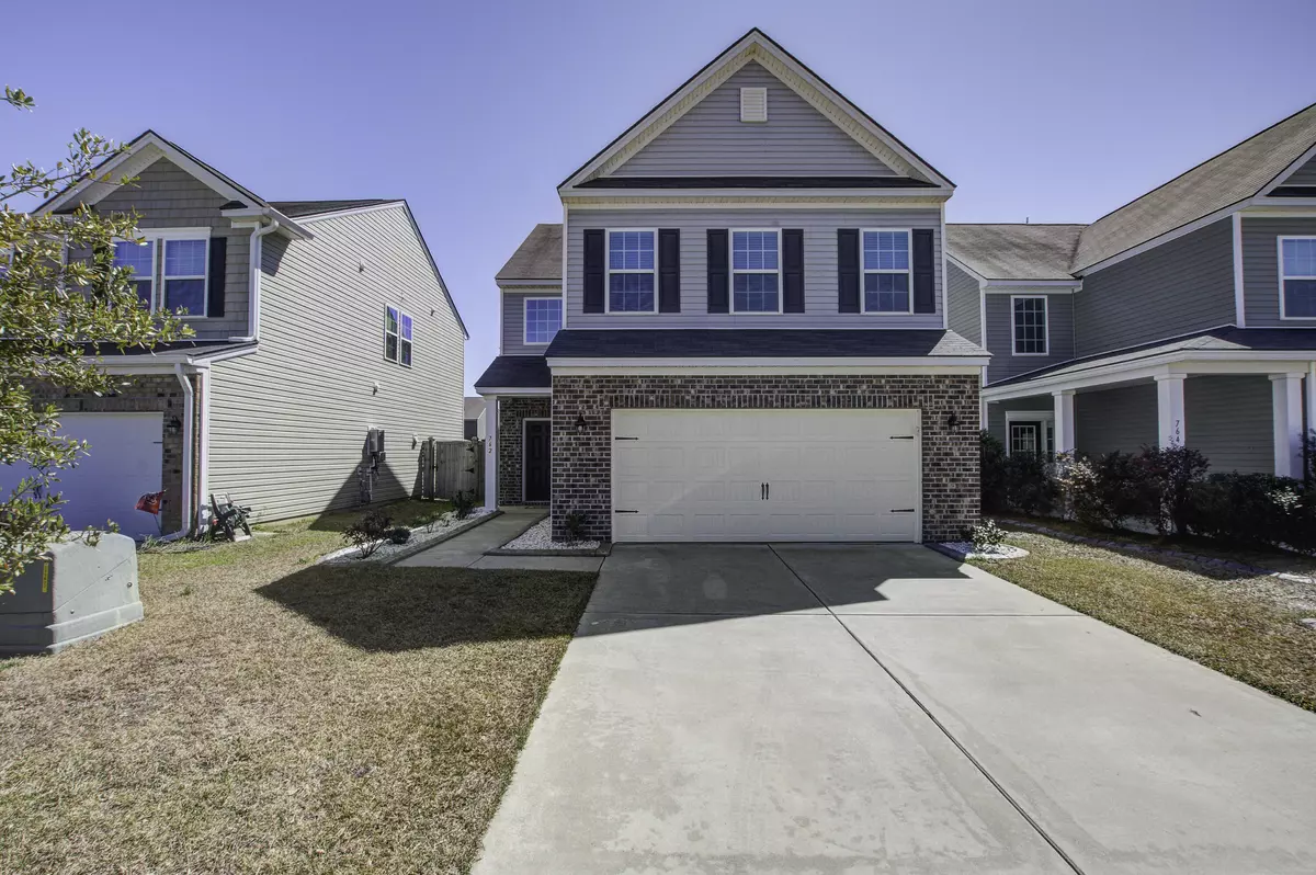 Summerville, SC 29486,762 Redbud Ln