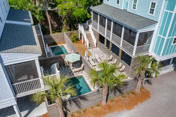 112 E Huron Ave, Folly Beach, SC 29439